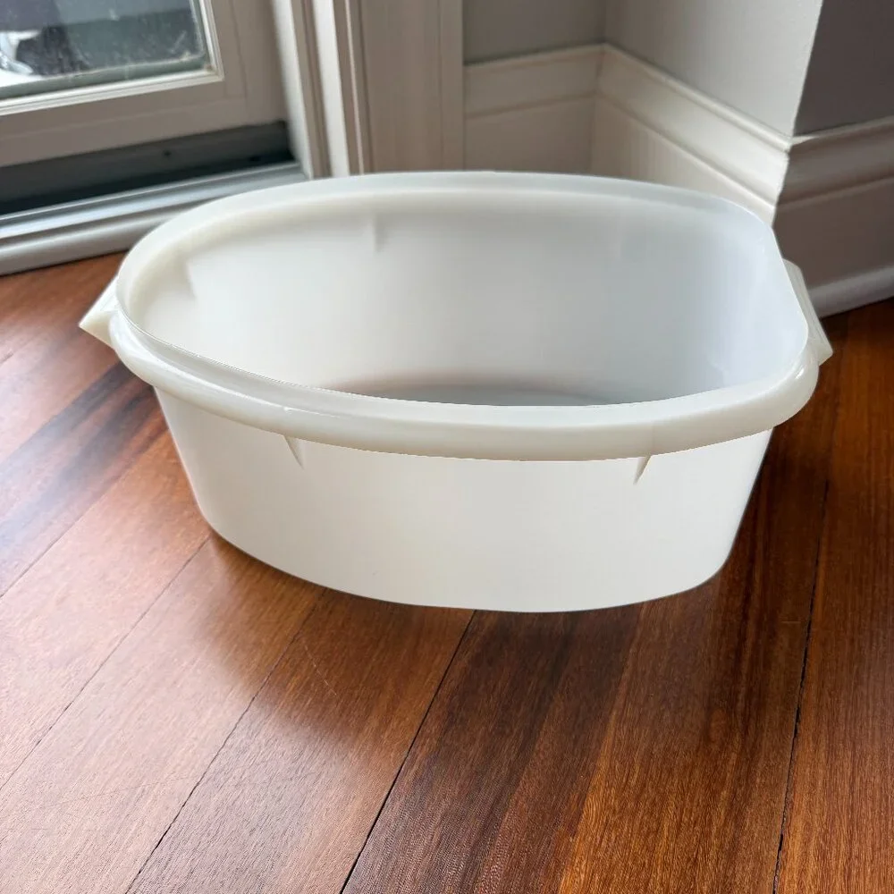 Vintage Tupperware Flavor Saver Ham Roast Chicken Keeper Container - Bottom Only